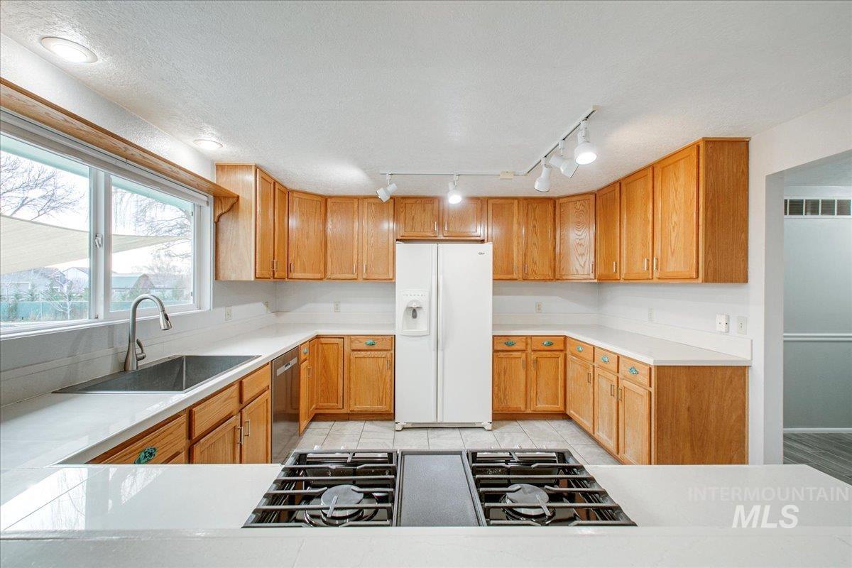 10771 W Amity Road Property Photo 10