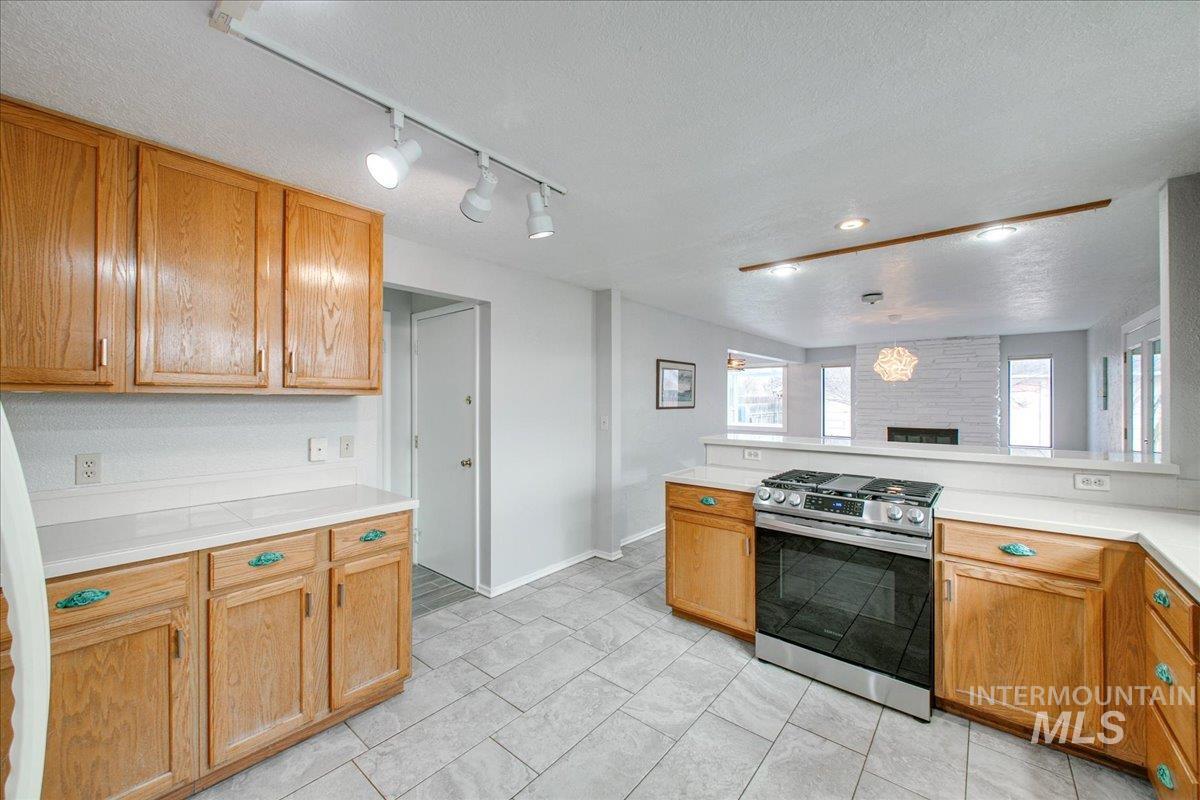 10771 W Amity Road Property Photo 12