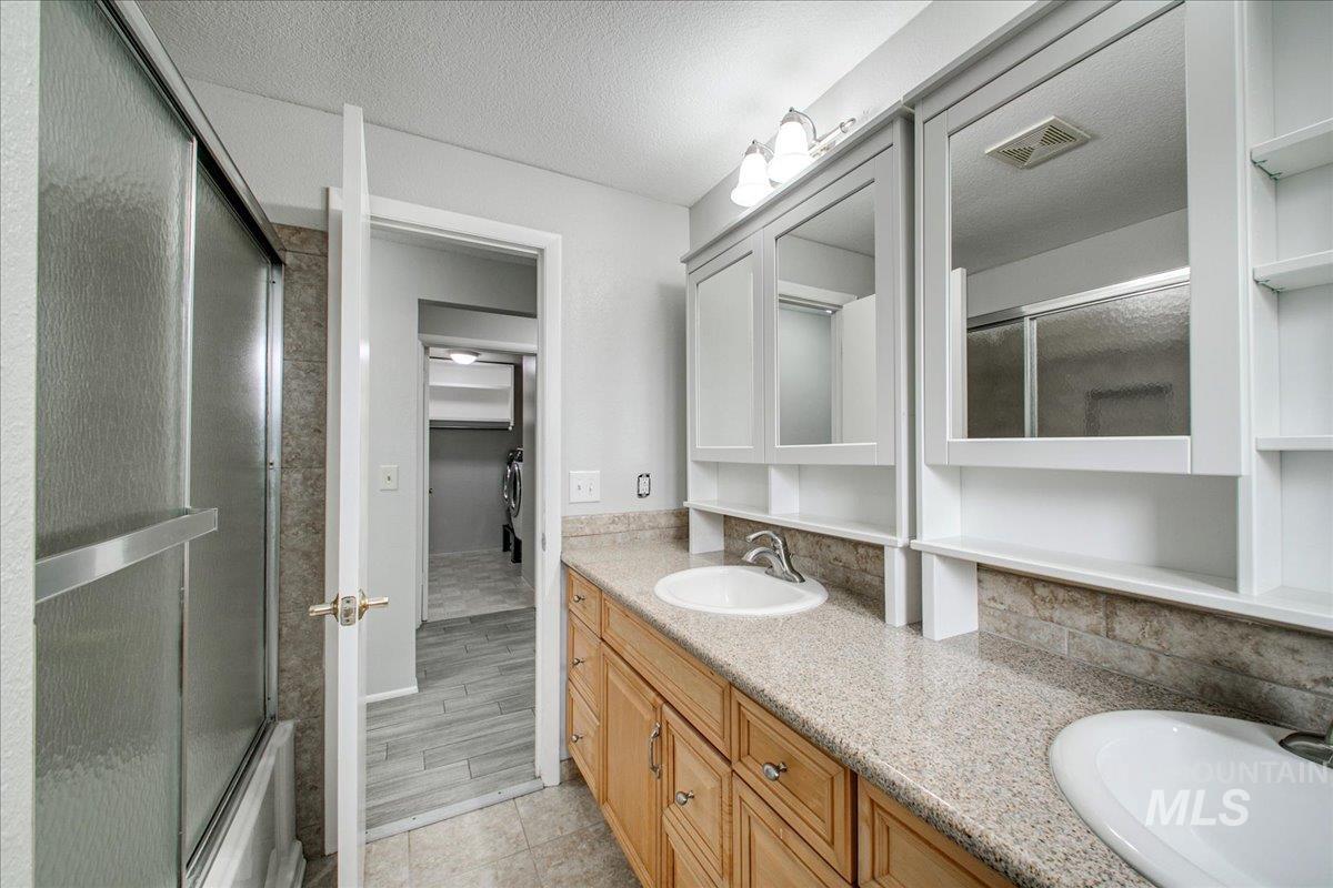 10771 W Amity Road Property Photo 31