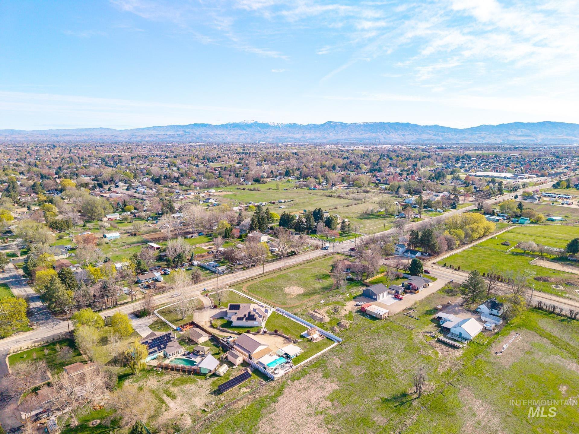 10771 W Amity Road Property Photo 32