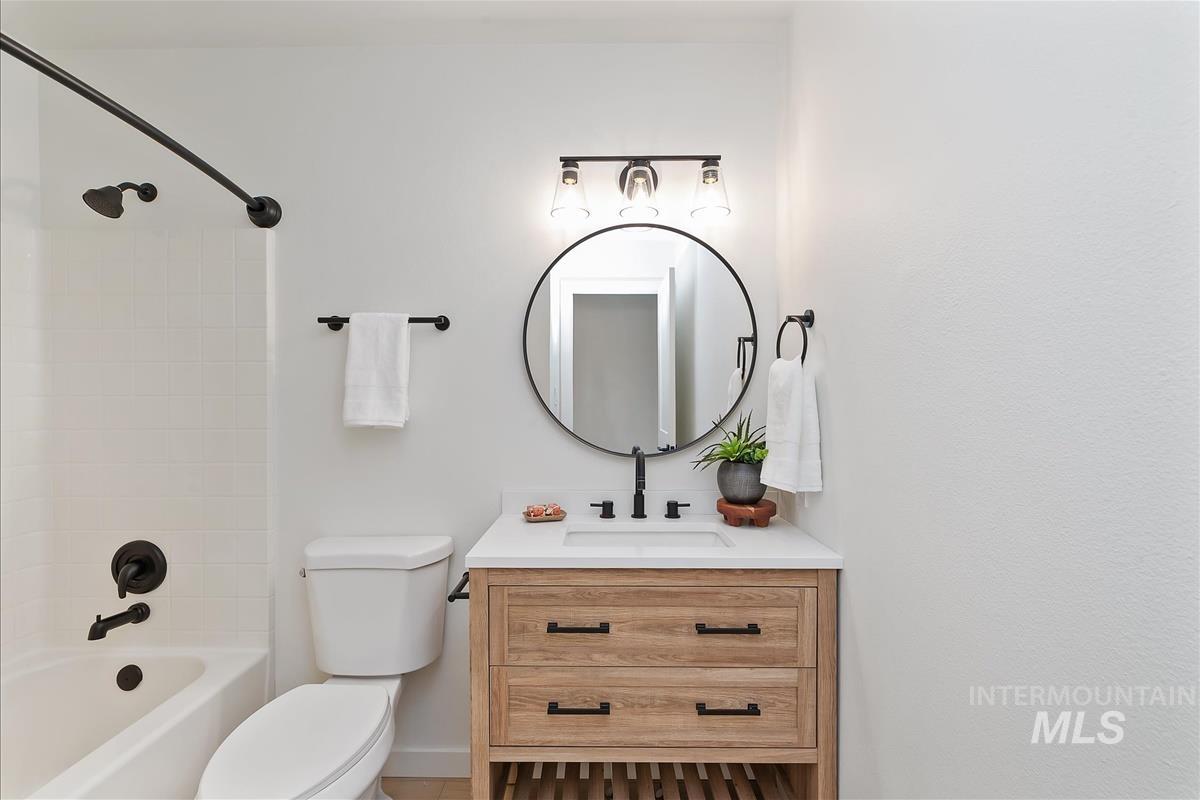 1069 N Marsh Hawk Pl Property Photo 20
