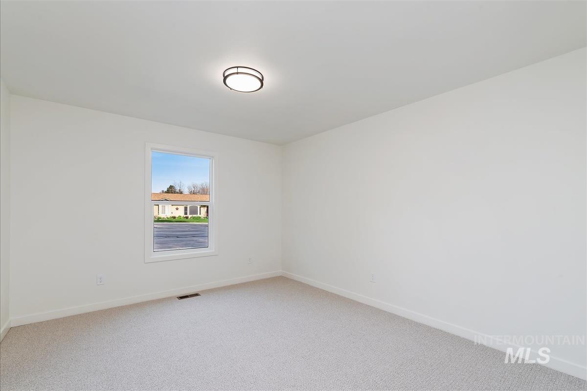 1069 N Marsh Hawk Pl Property Photo 21