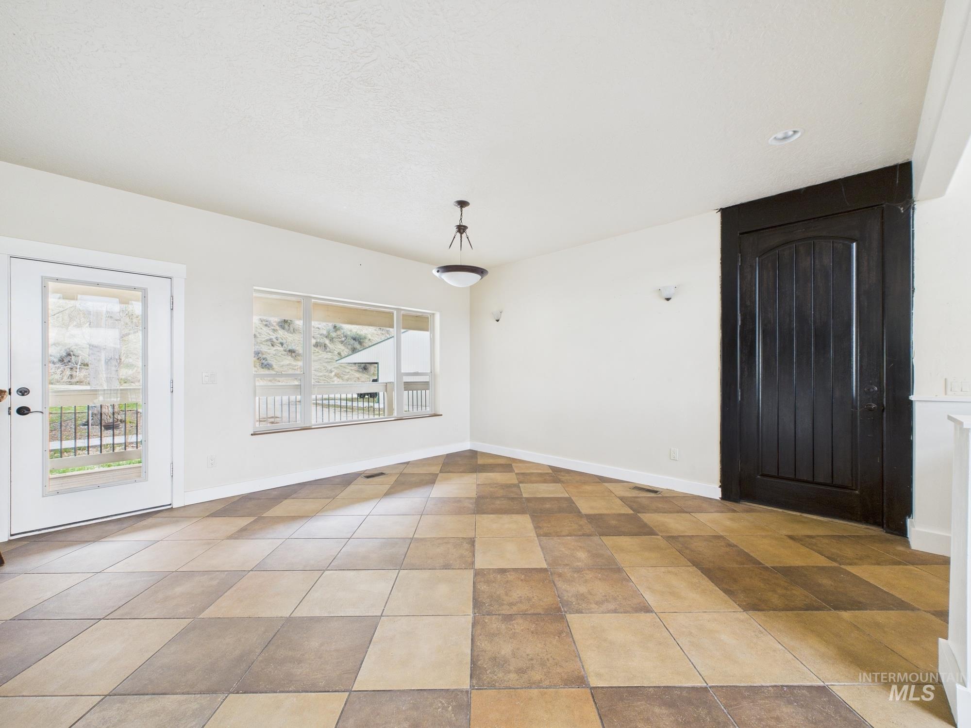 4615 Harvest Lane Property Photo 20