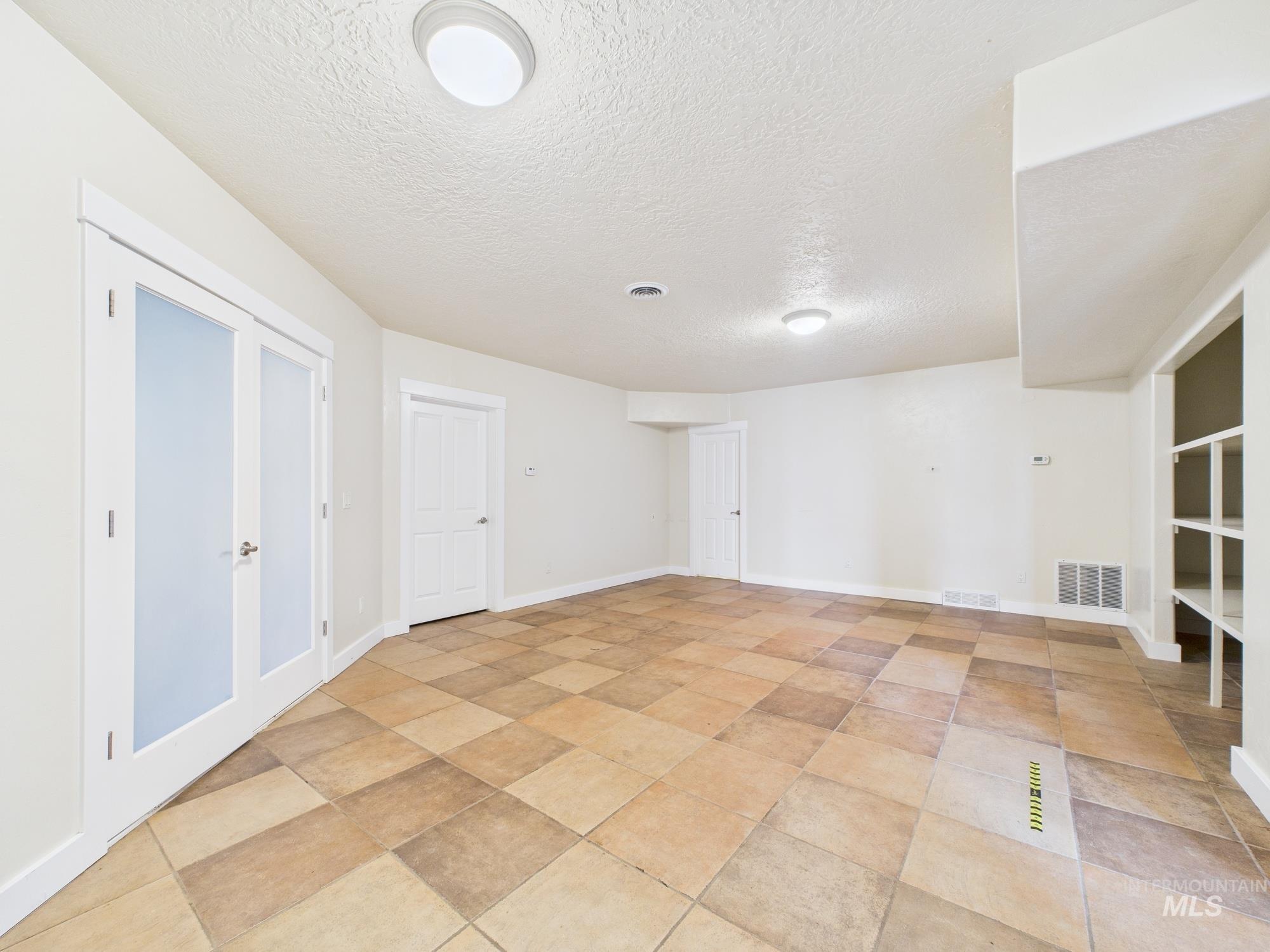 4615 Harvest Lane Property Photo 36