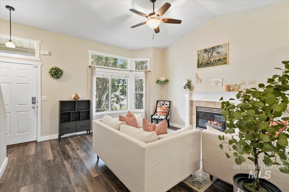 2018 S Palamar Ct Property Photo 5