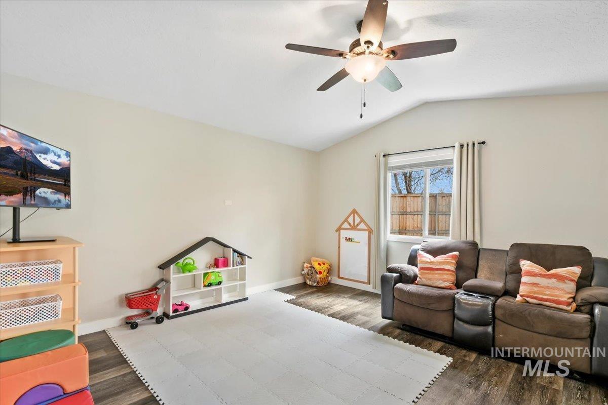 2018 S Palamar Ct Property Photo 21
