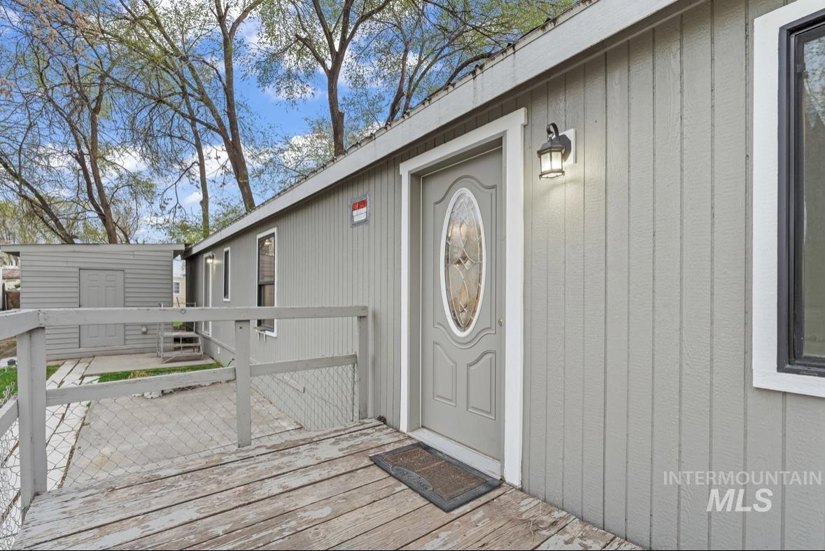 111 E Simplot Blvd Property Photo 2