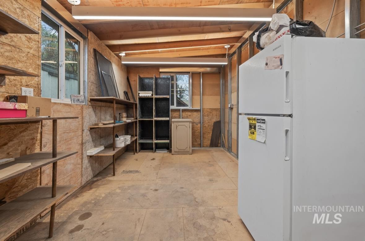 111 E Simplot Blvd Property Photo 8