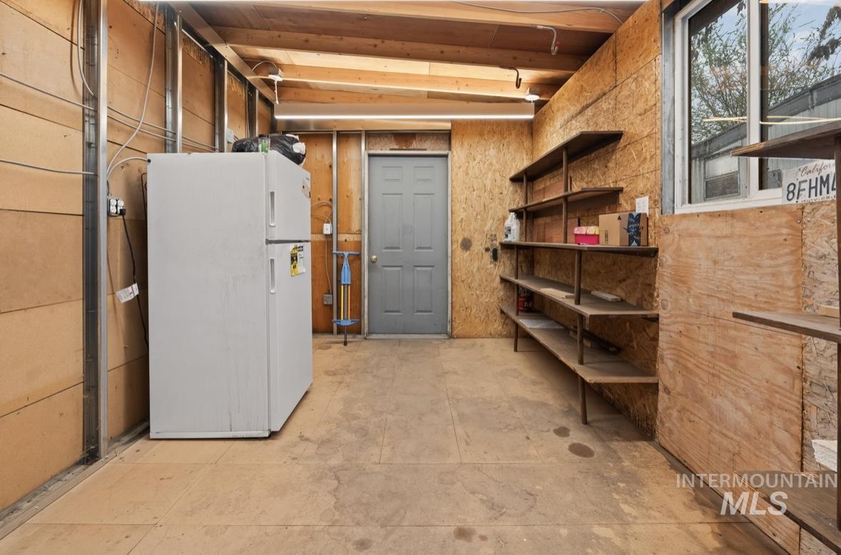 111 E Simplot Blvd Property Photo 9