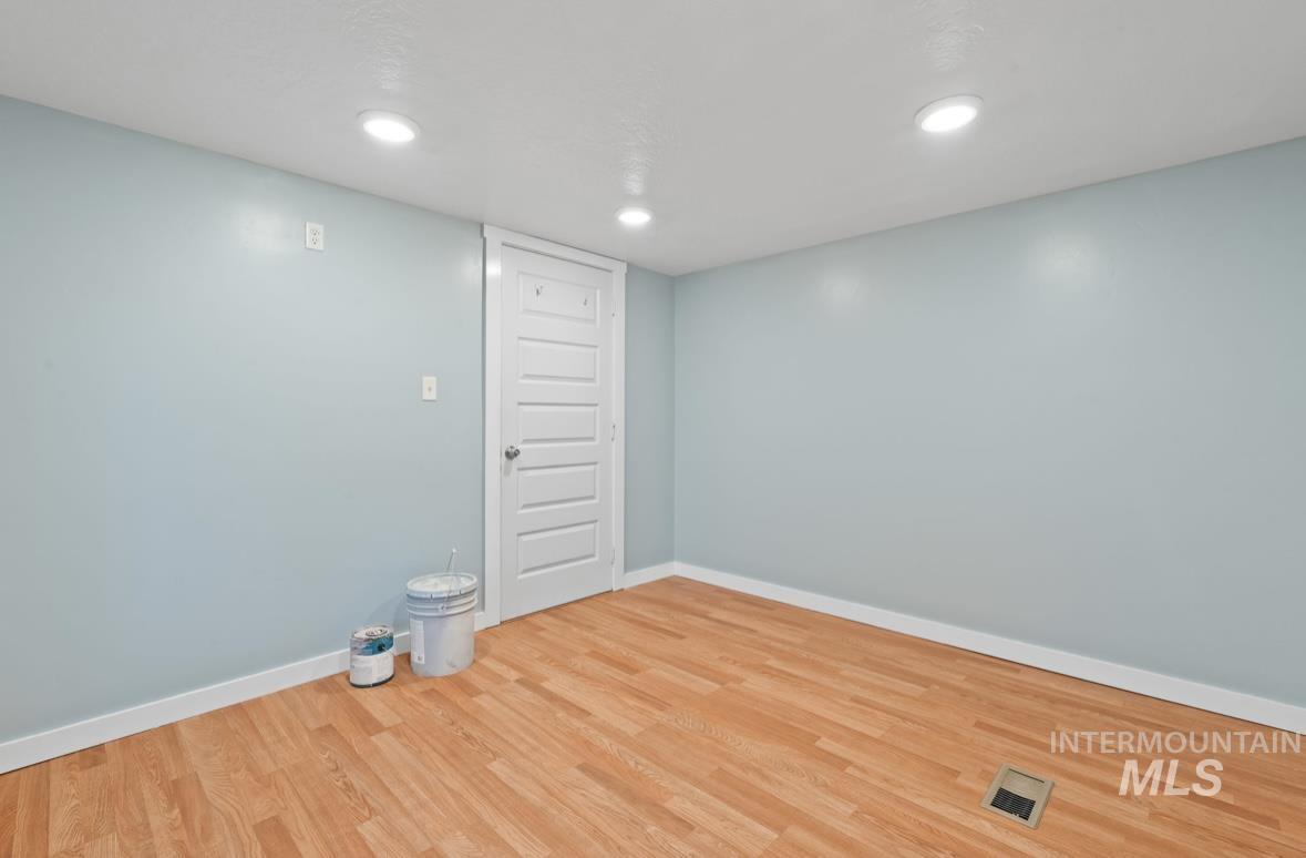 111 E Simplot Blvd Property Photo 25