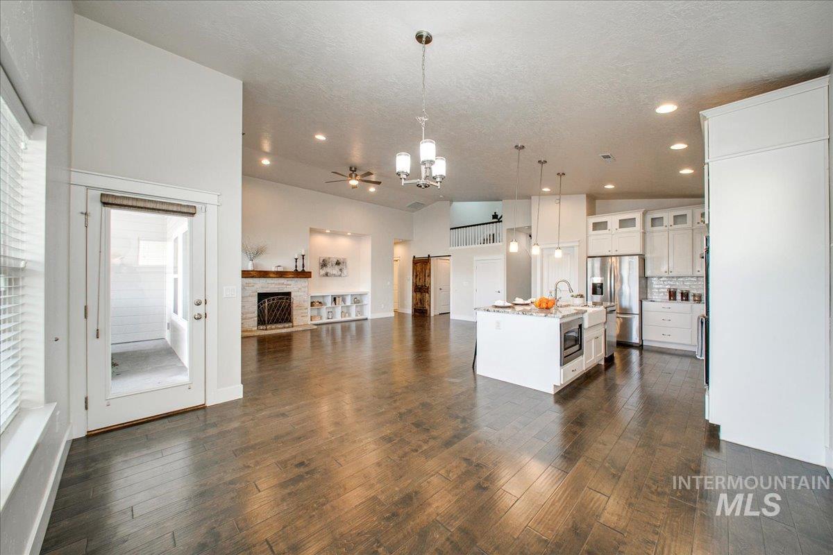 1456 Strauss Property Photo 11
