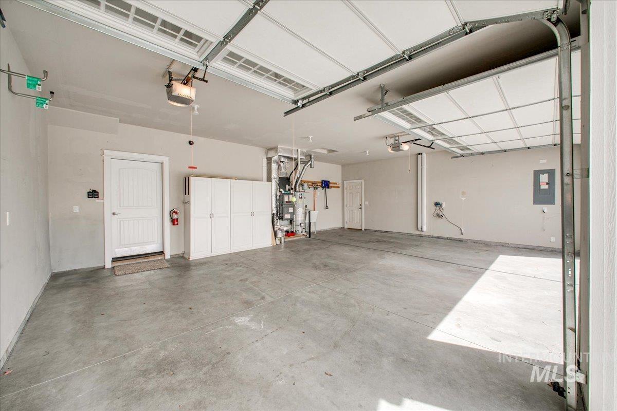 1456 Strauss Property Photo 33