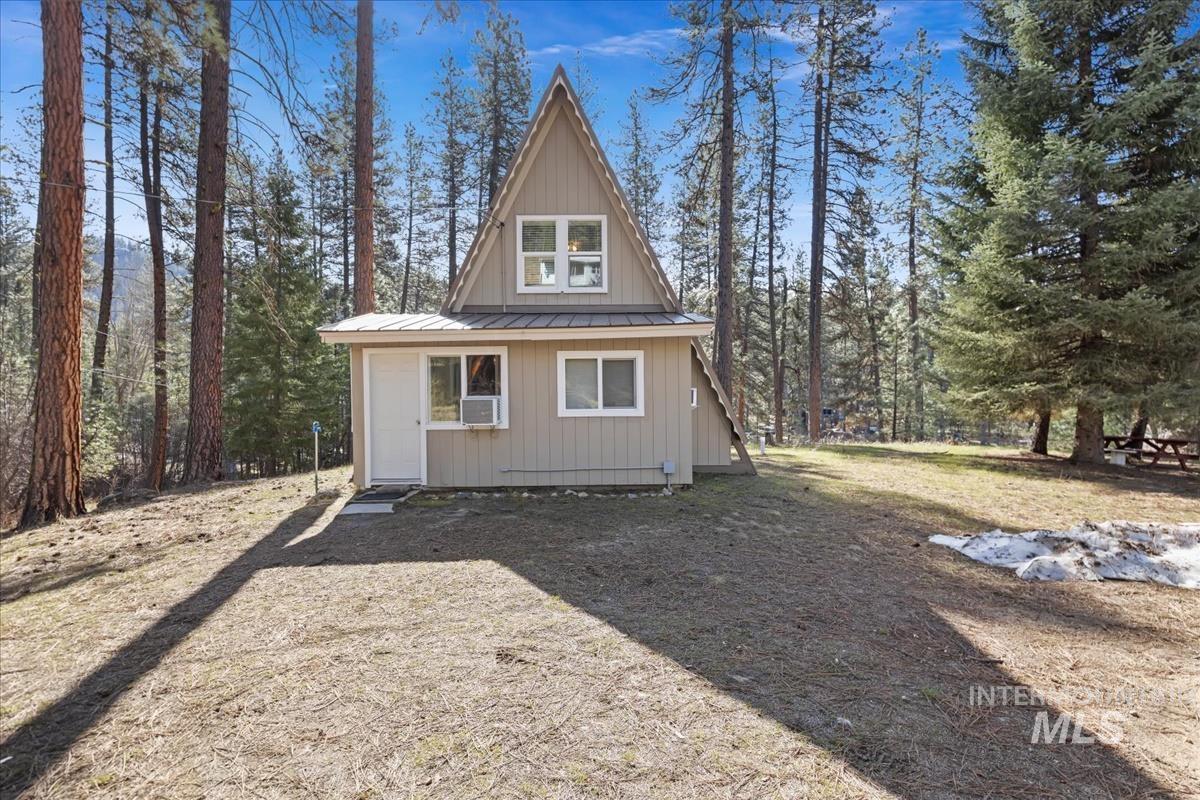 786 Middle Fork Road Property Photo 4