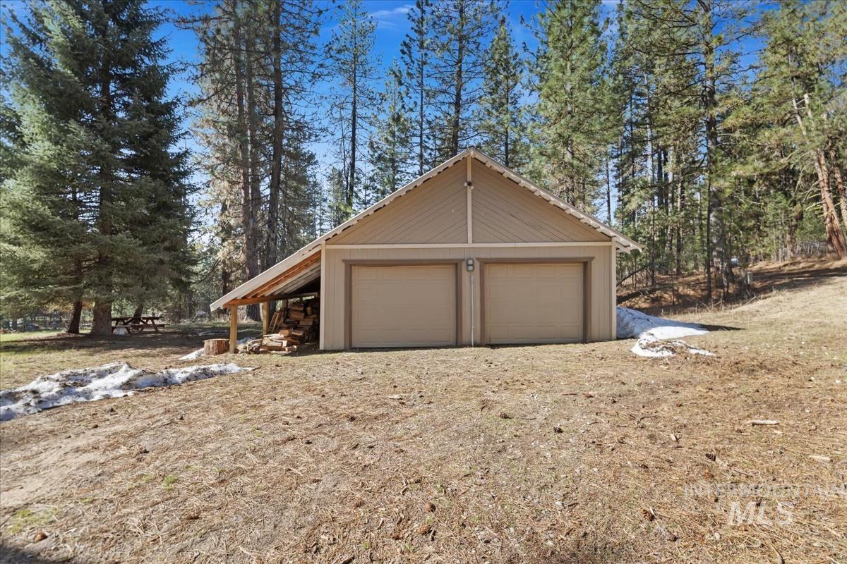 786 Middle Fork Road Property Photo 6