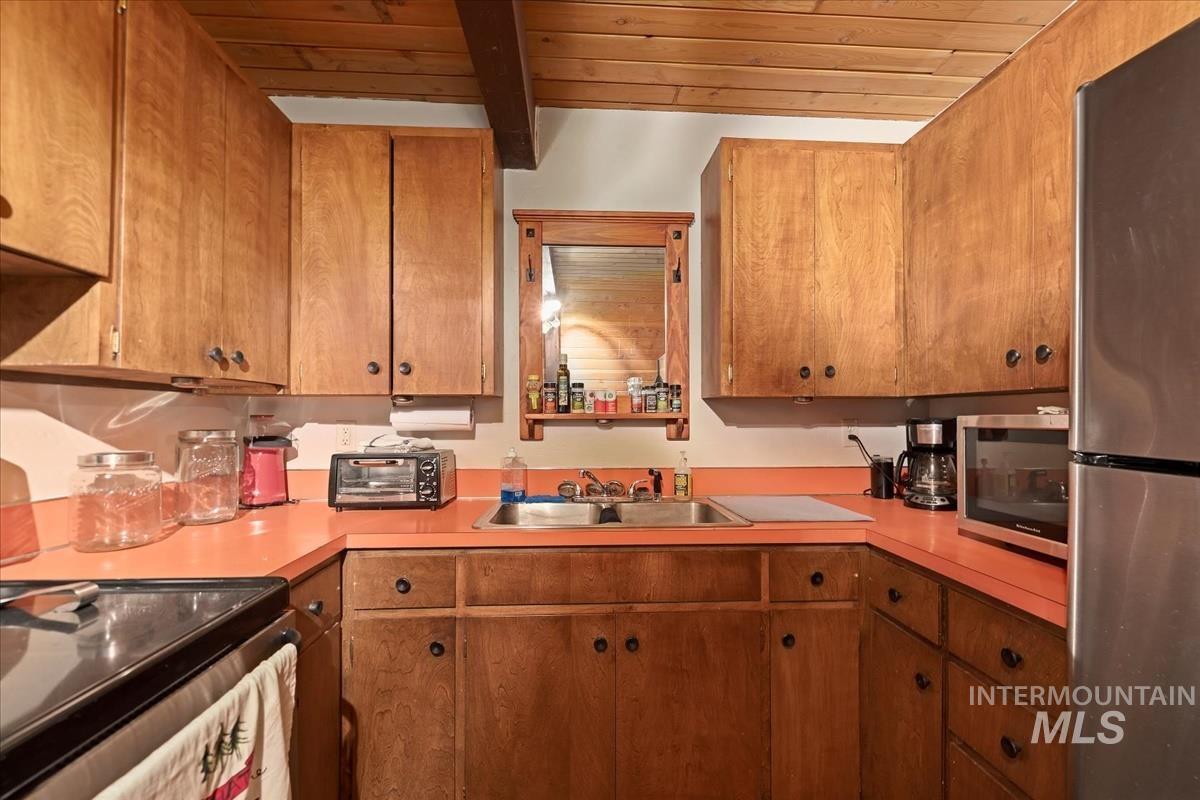 786 Middle Fork Road Property Photo 32