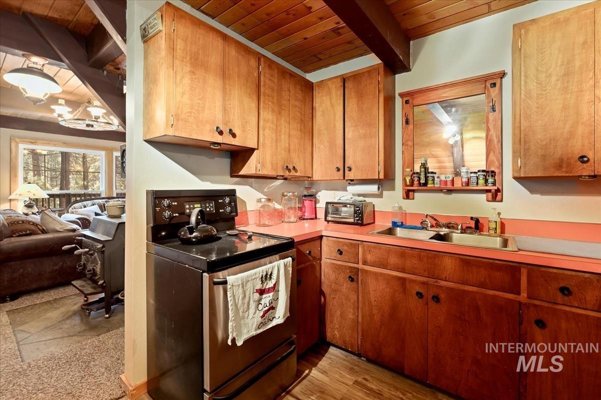 786 Middle Fork Road Property Photo 33