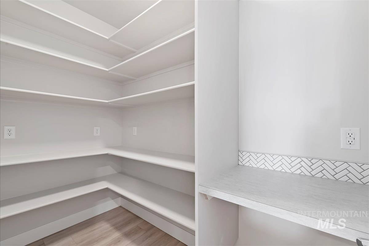 485 Hidden Mill Ct Property Photo 13