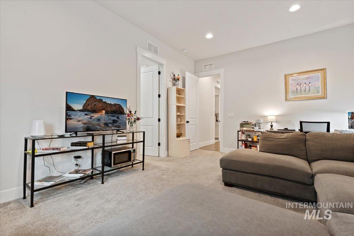 8291 W Corinthia St Property Photo 25