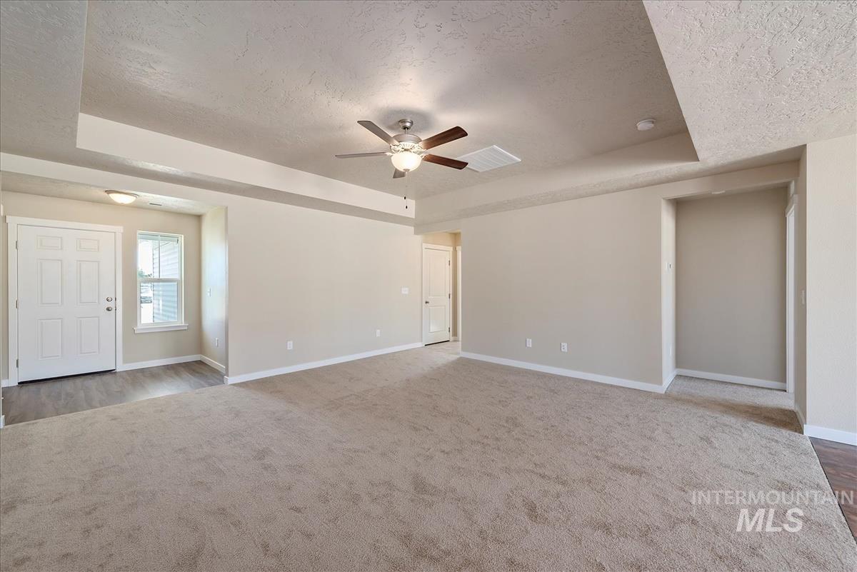 19240 Red Eagle Way Property Photo 3