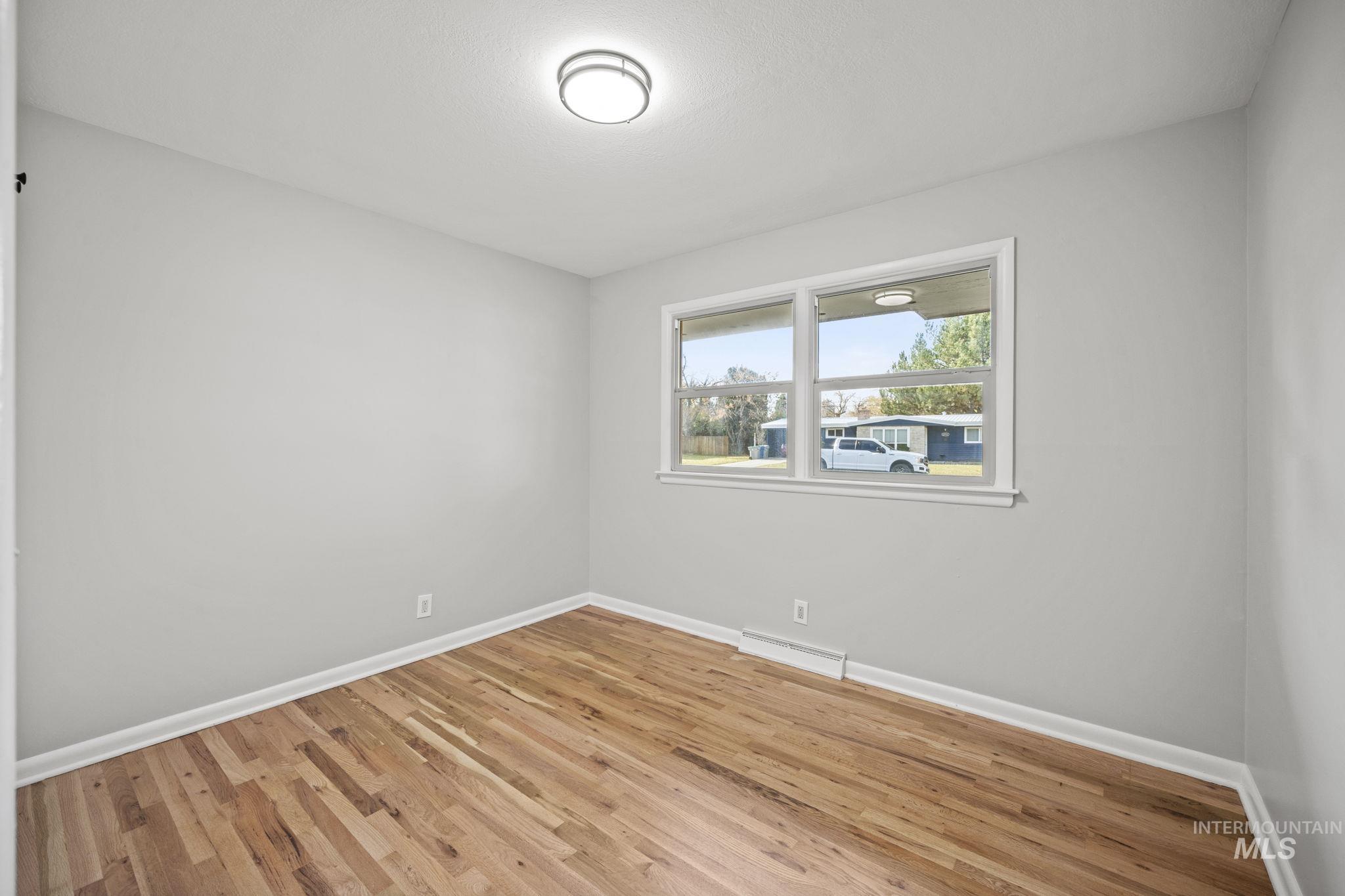 2722 N Weaver Cir Property Photo 20