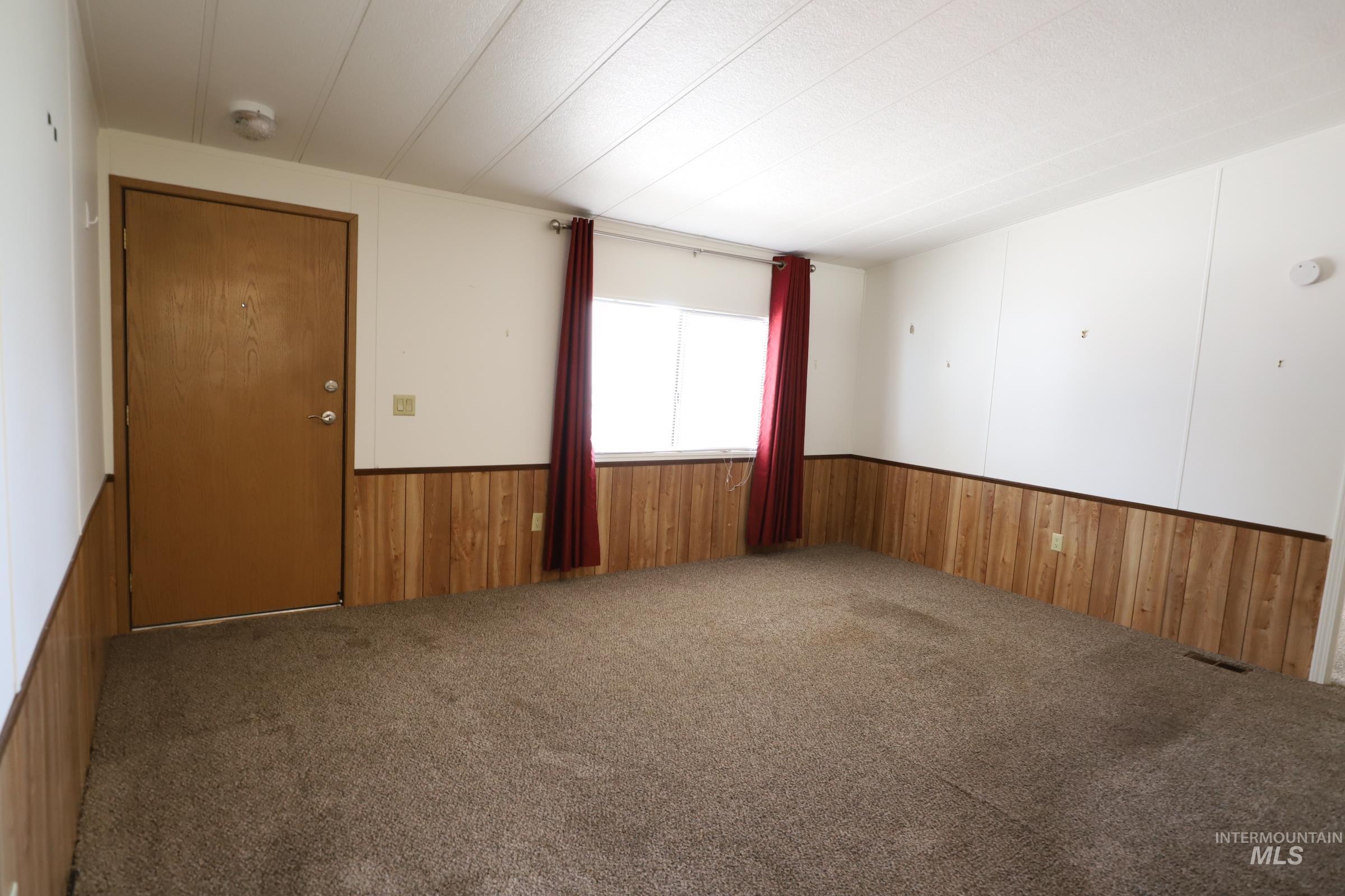 419 Fruitland Avenue Property Photo 3