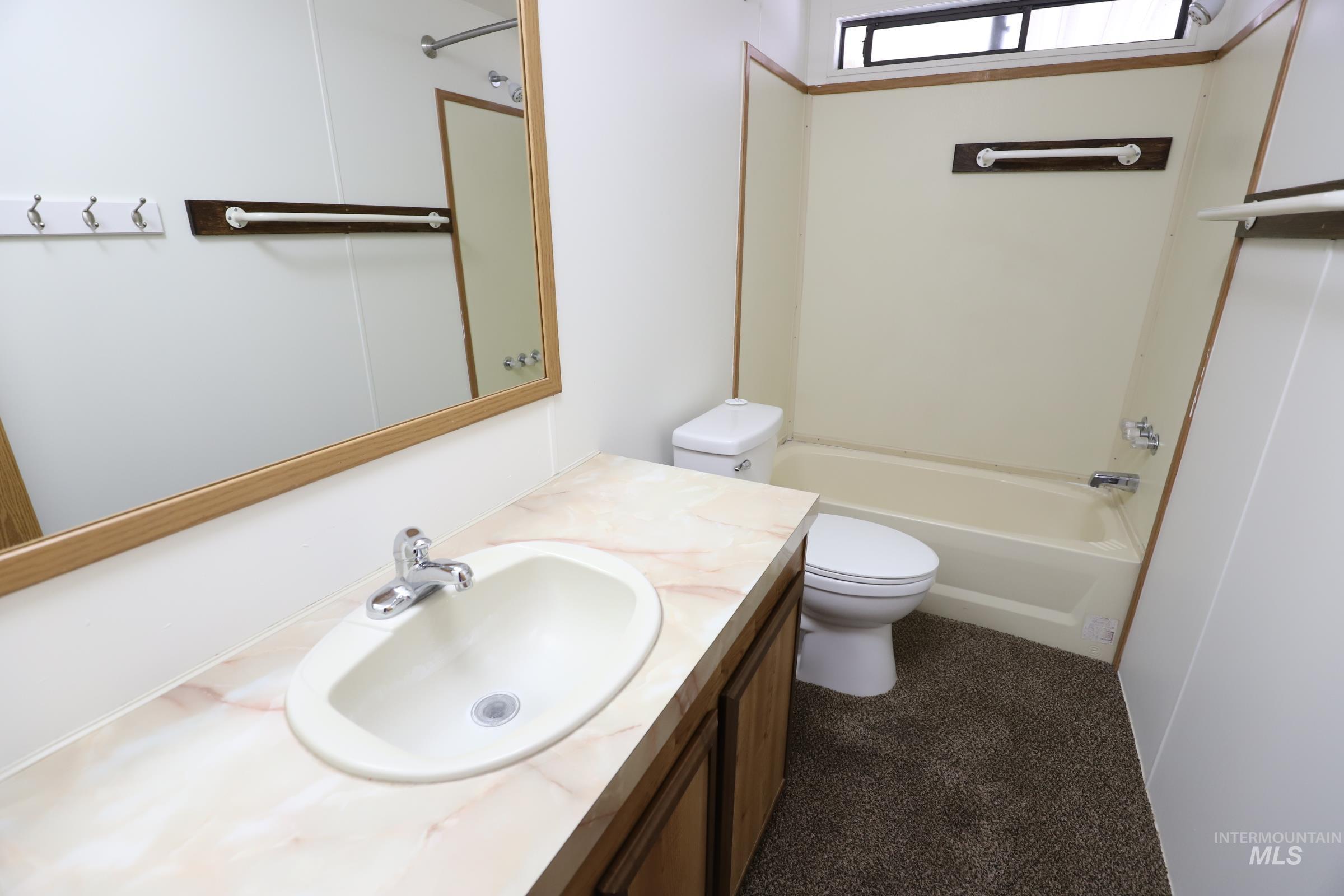 419 Fruitland Avenue Property Photo 17