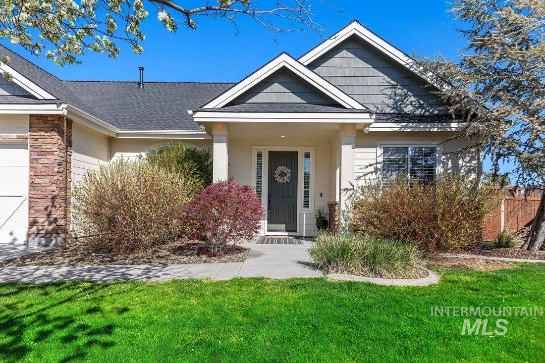 7336 W Coho Dr. Property Photo 2