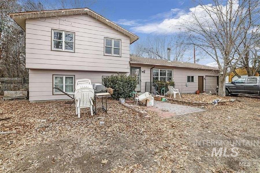 231 N 100 W Property Photo 2