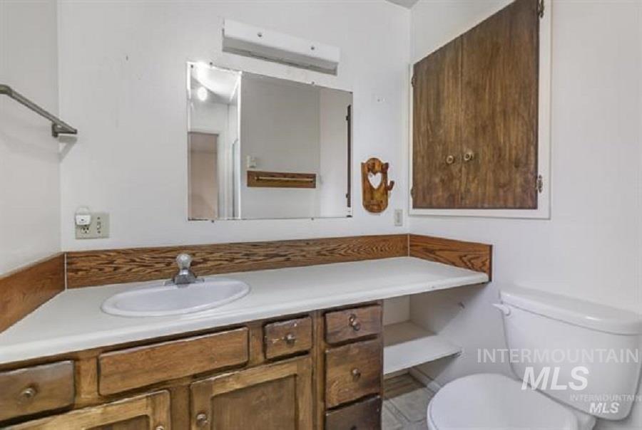 231 N 100 W Property Photo 24