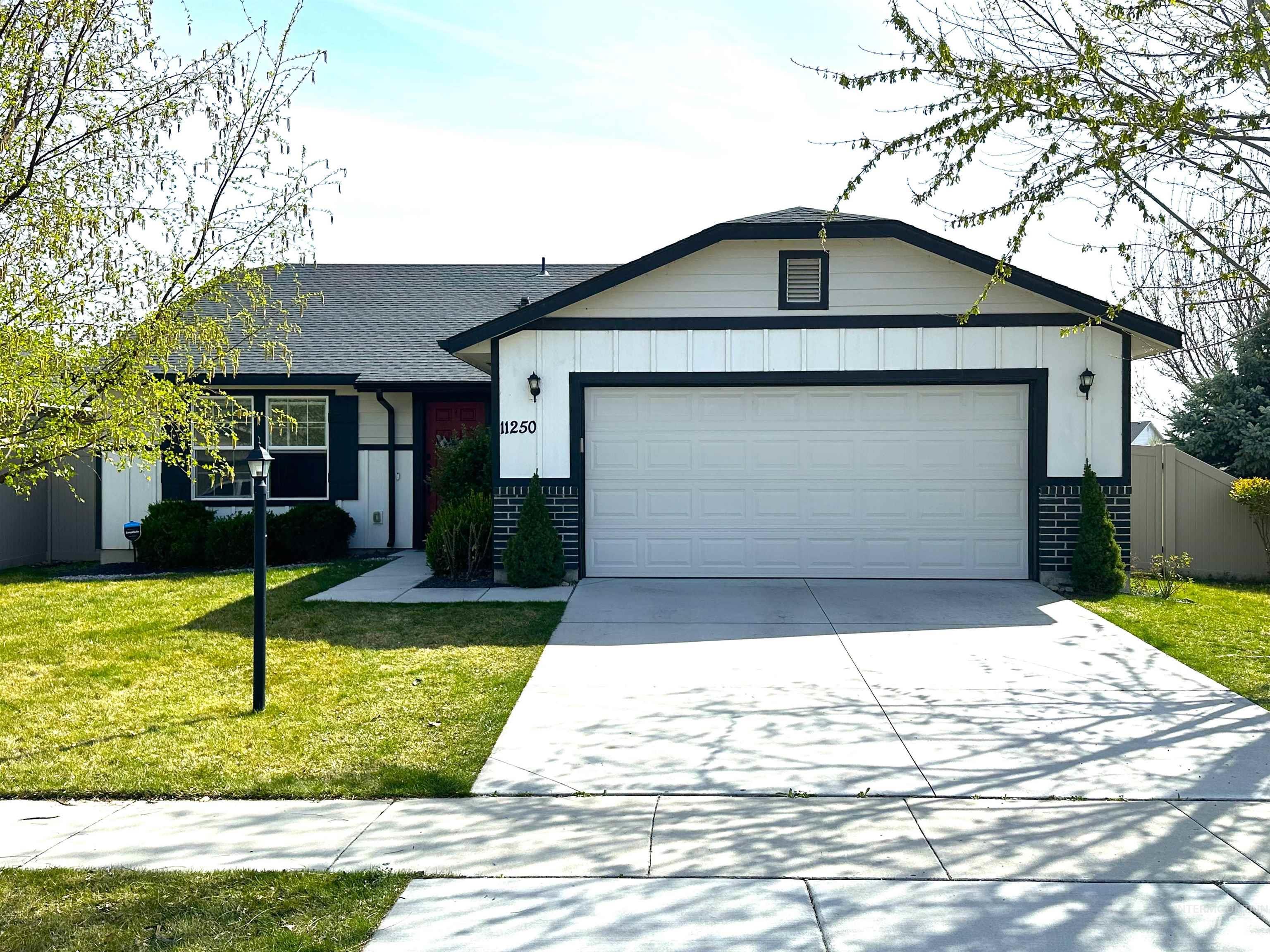 11250 W Bodie River Loop Property Photo 2