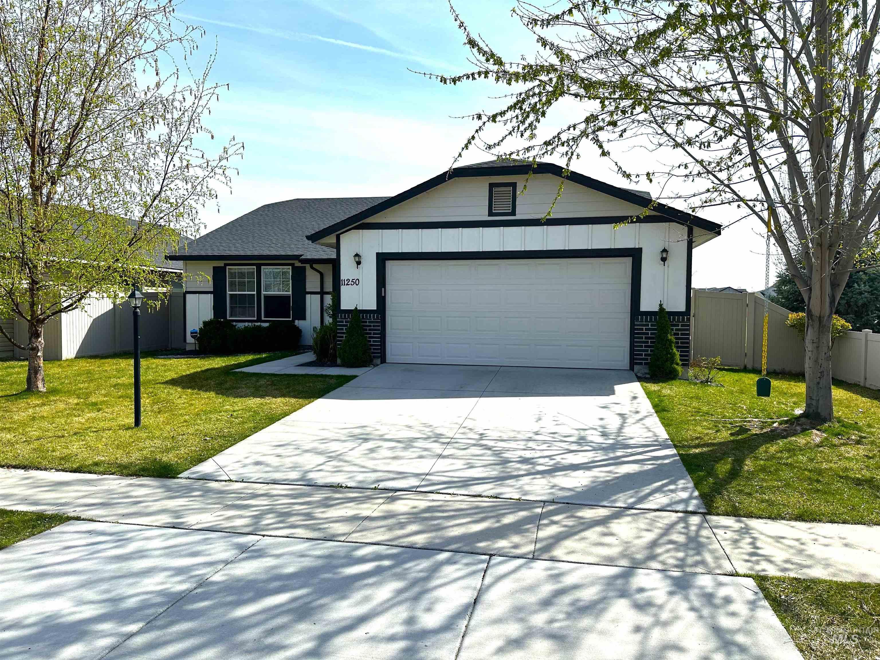 11250 W Bodie River Loop Property Photo 3