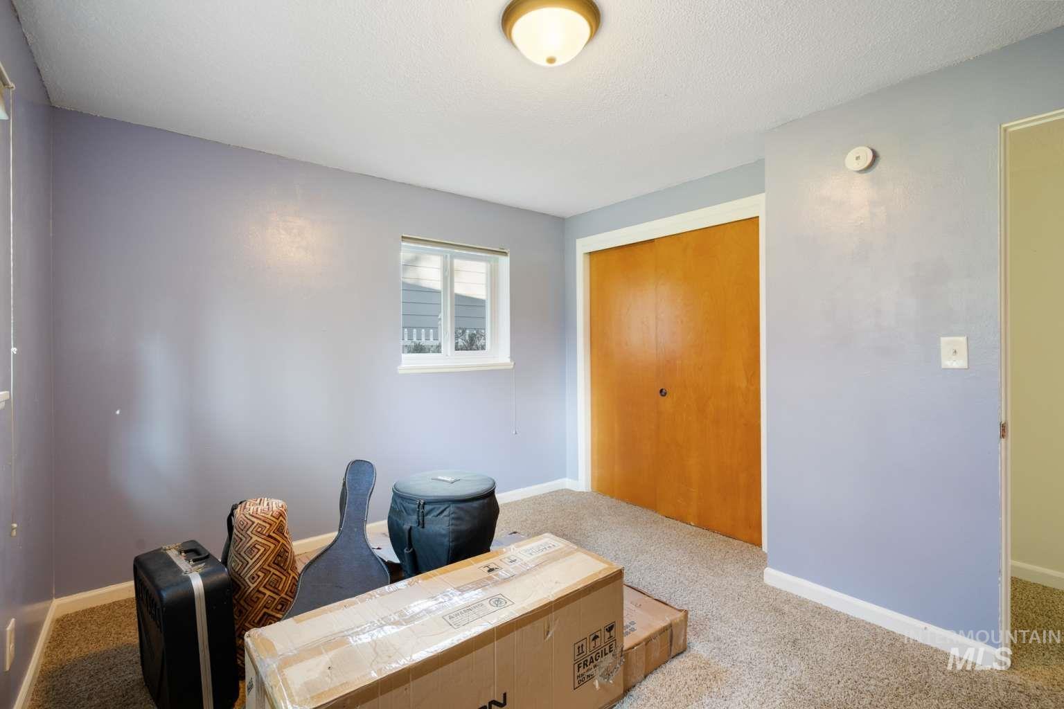 7313 W Court Ave Property Photo 23