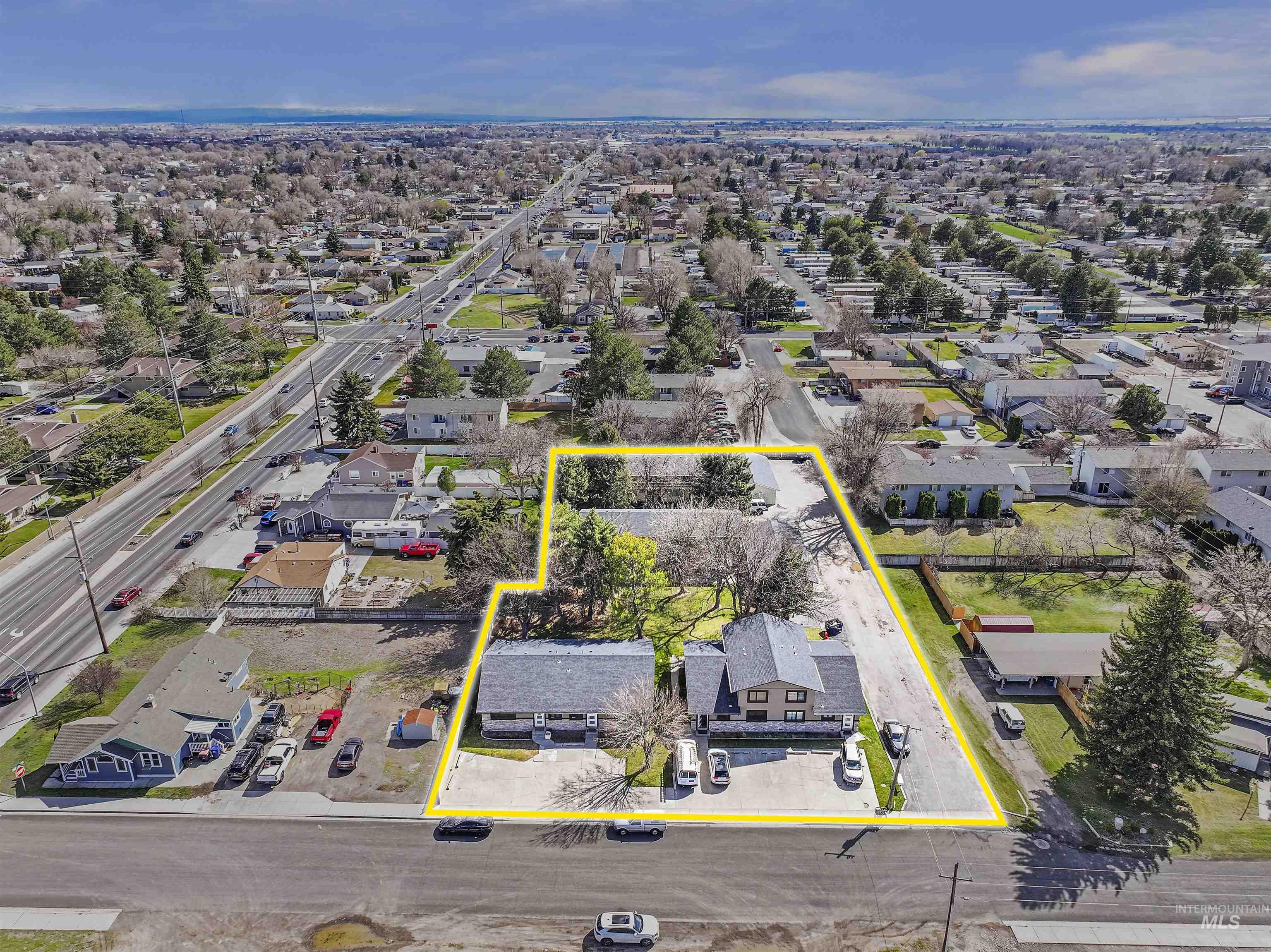 145 Robbins Ave Property Photo 13