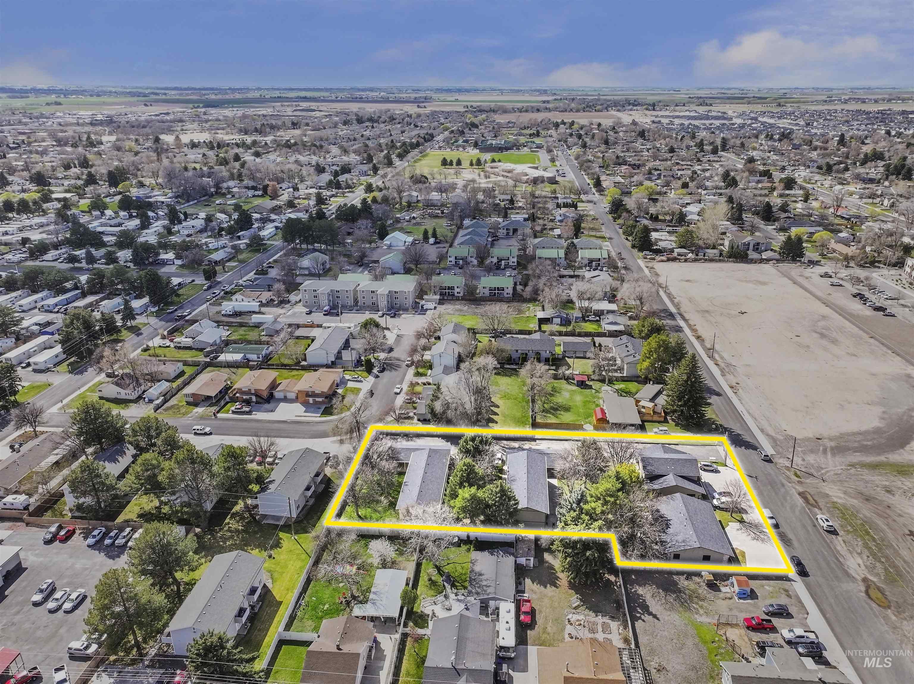 145 Robbins Ave Property Photo 15