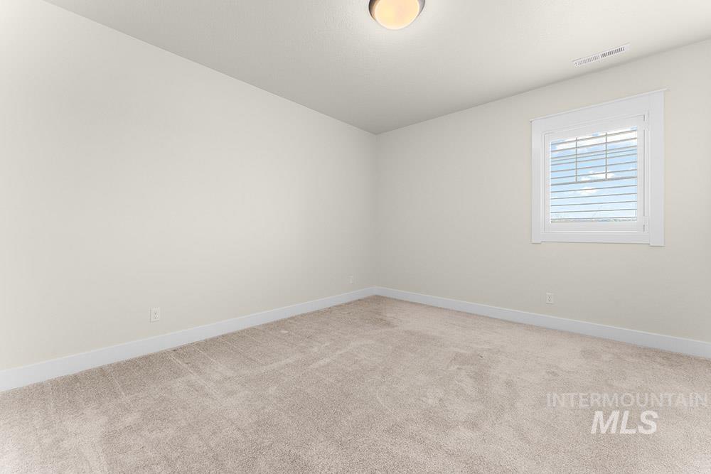 2173 N Garnet Creek Ave Property Photo 24