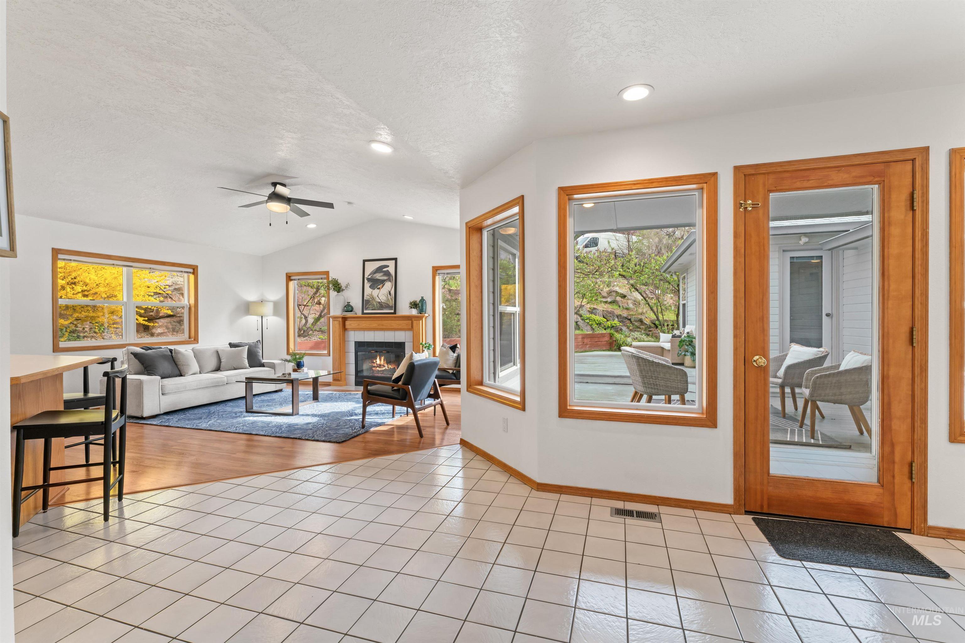 3010 E Starview Drive Property Photo 5
