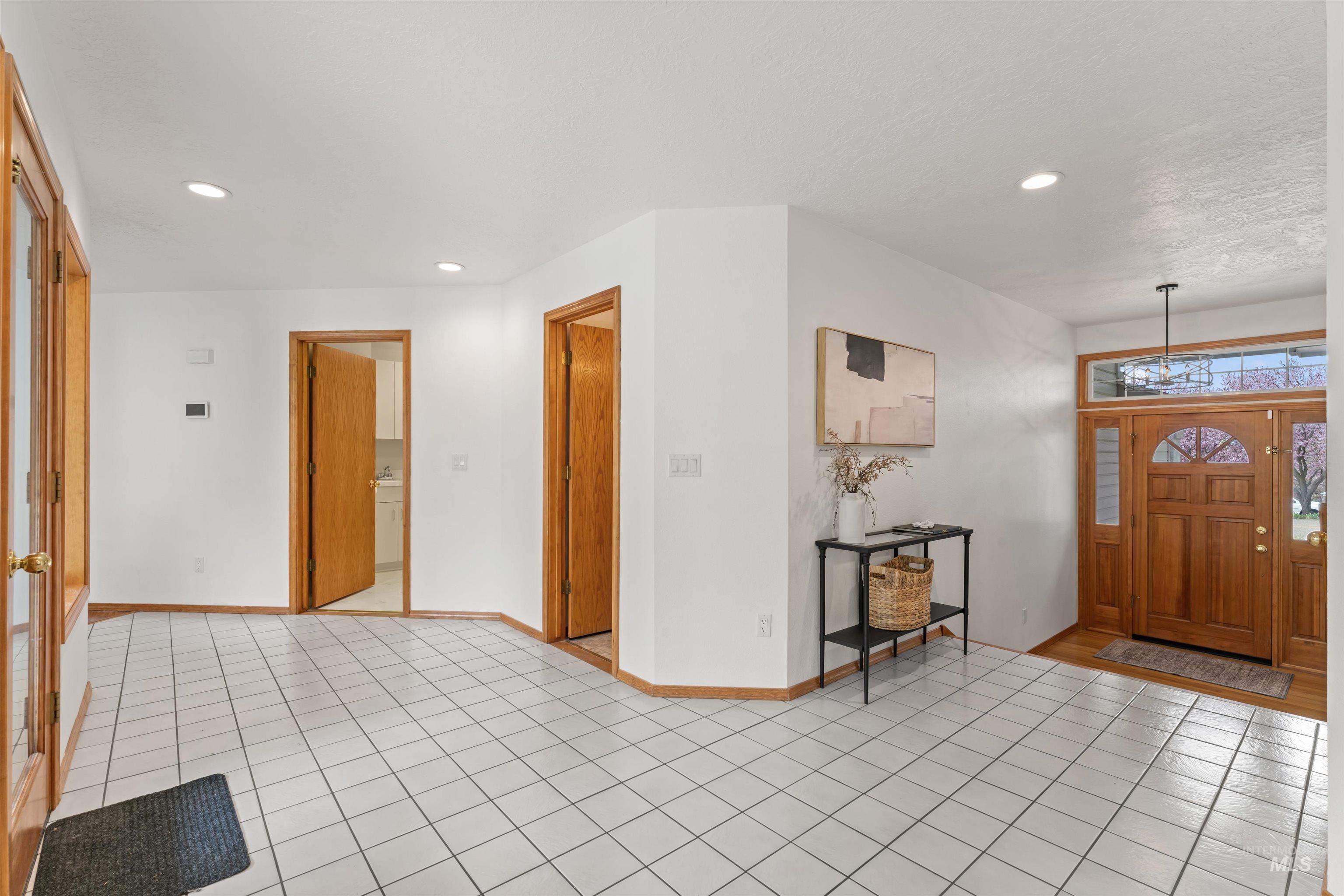 3010 E Starview Drive Property Photo 18