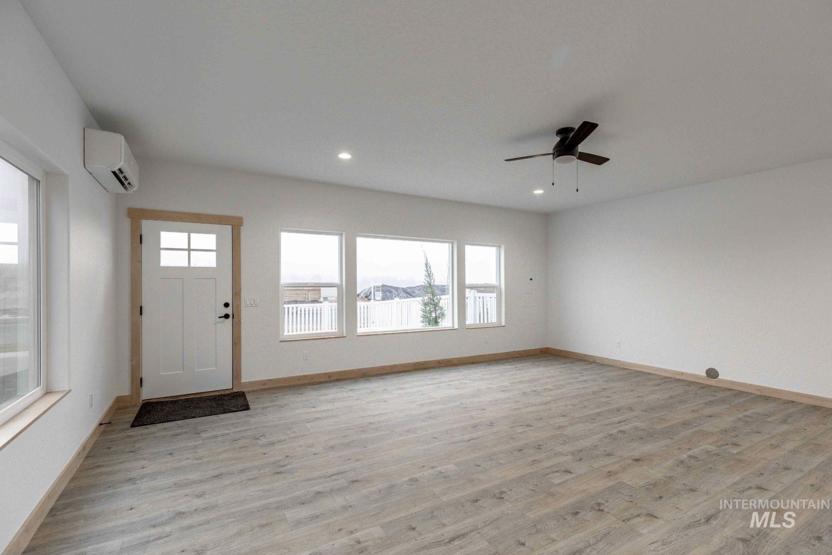 1191 Edington Ave Property Photo 3