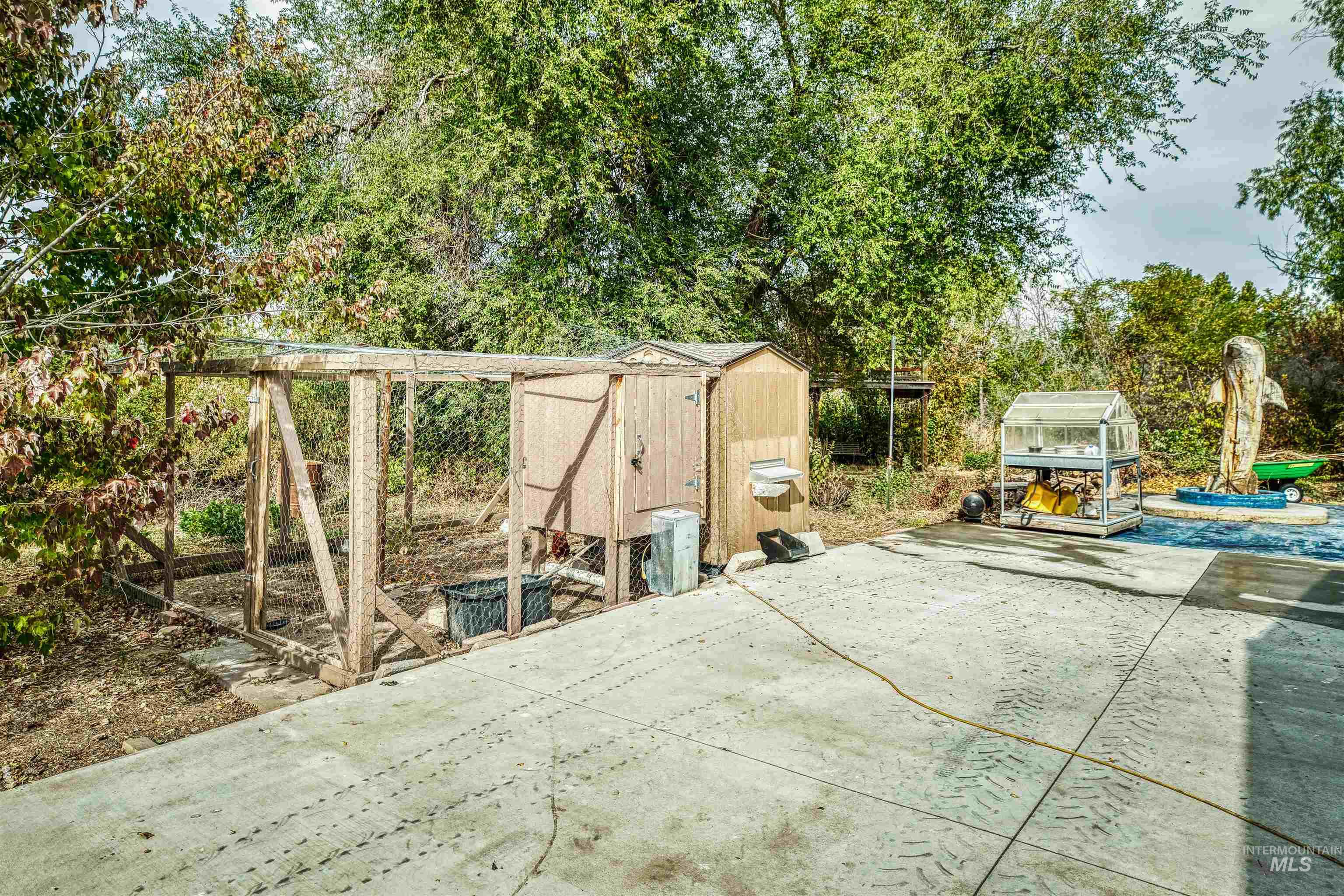 24847 Harvey Road Property Photo 18