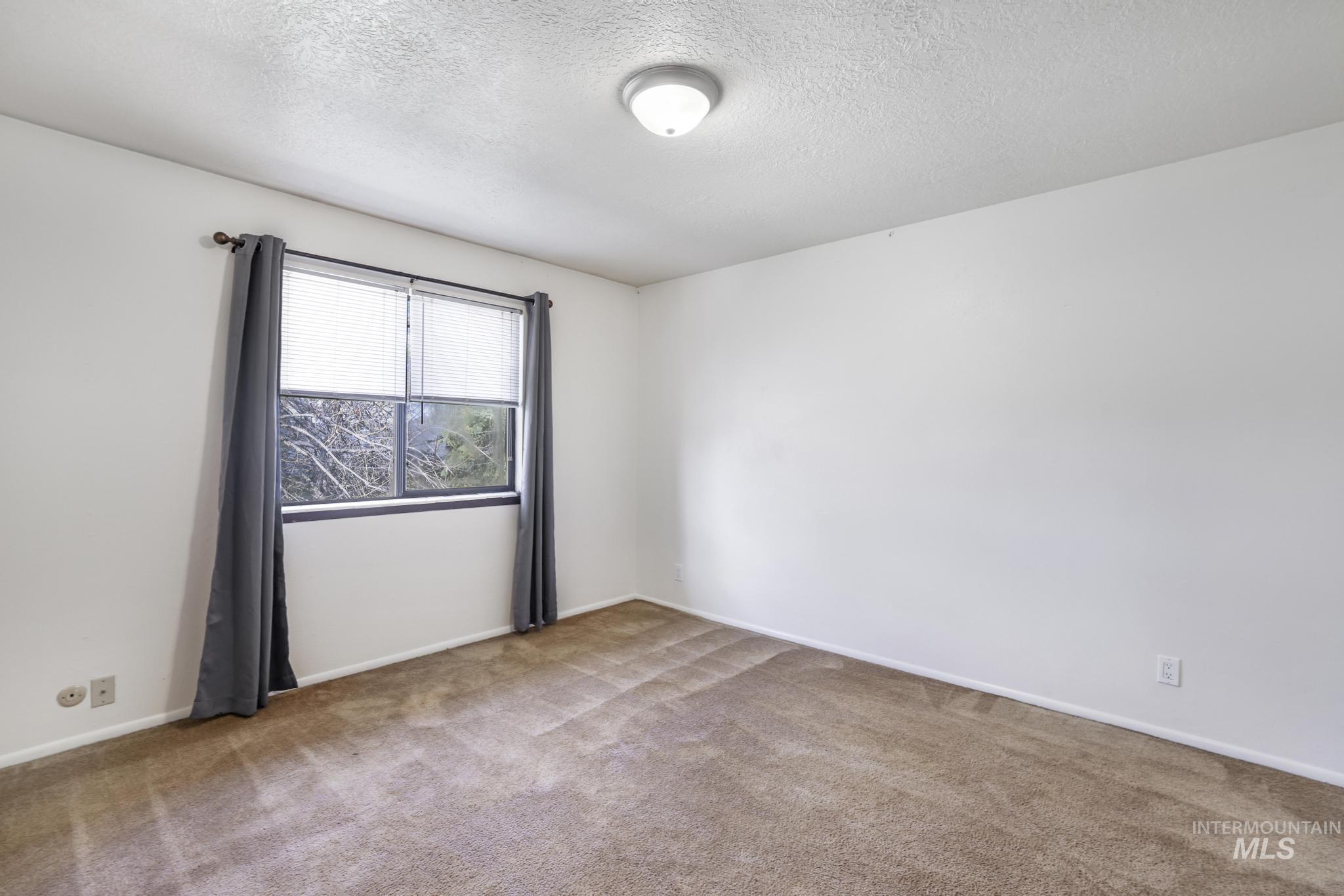 145, 147, 149 Robbins St Property Photo 13