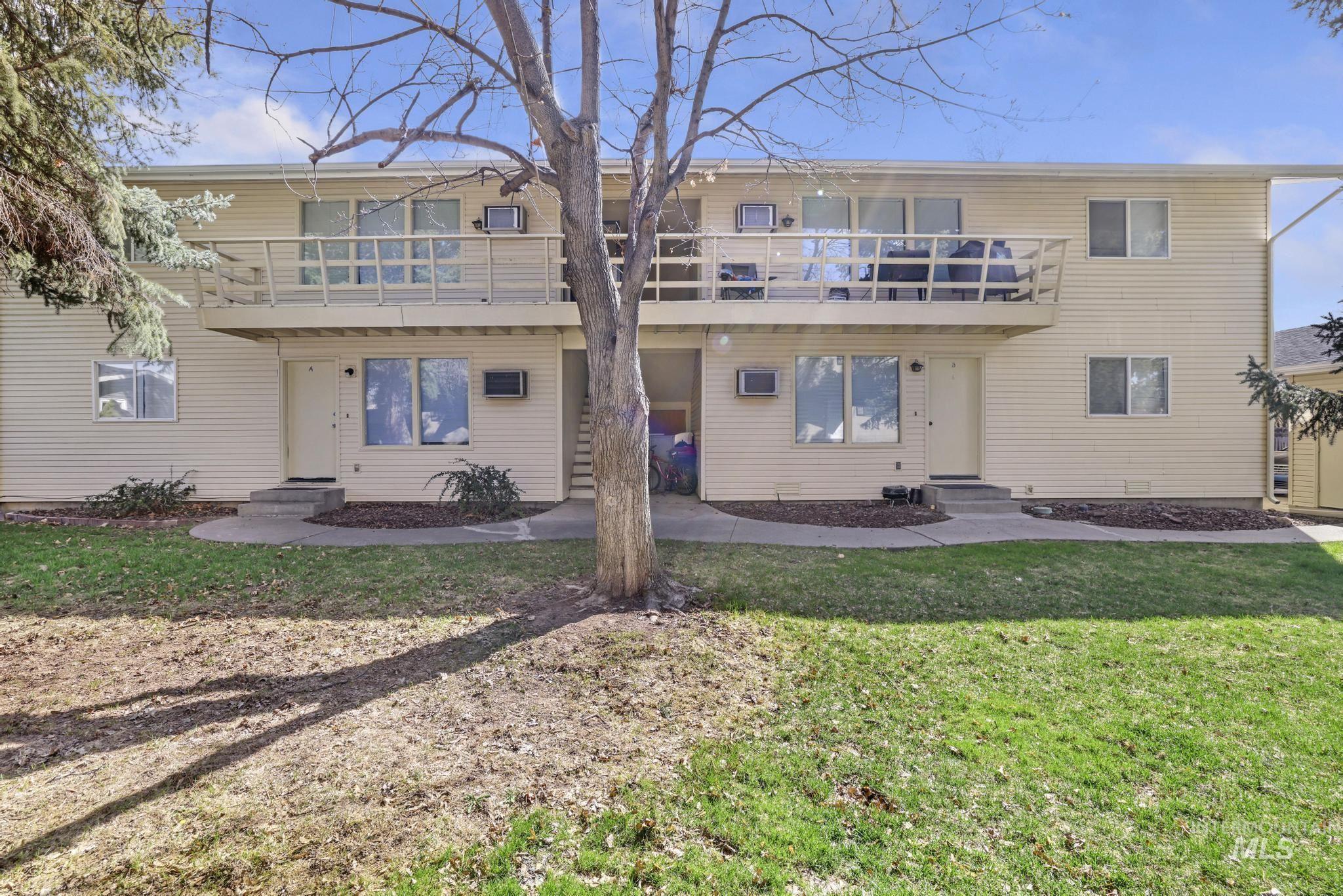 145, 147, 149 Robbins St Property Photo 16