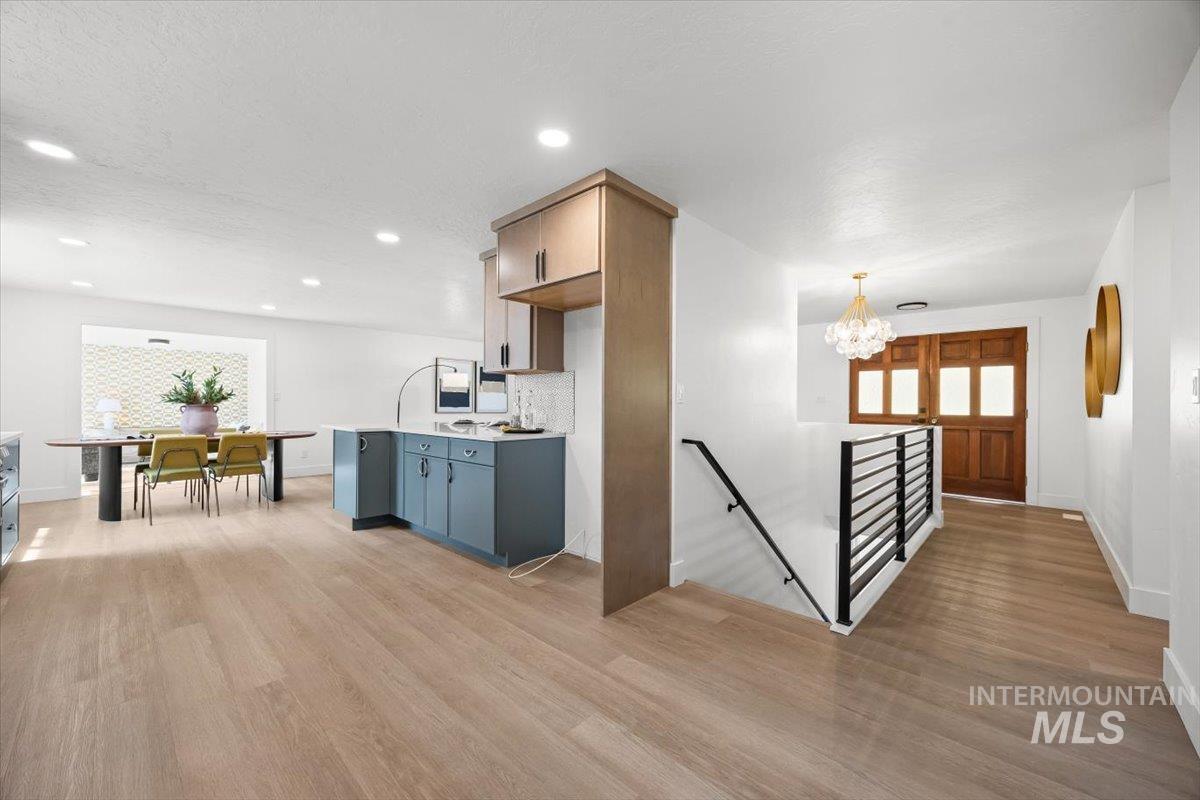 8411 Crestwood Property Photo 15