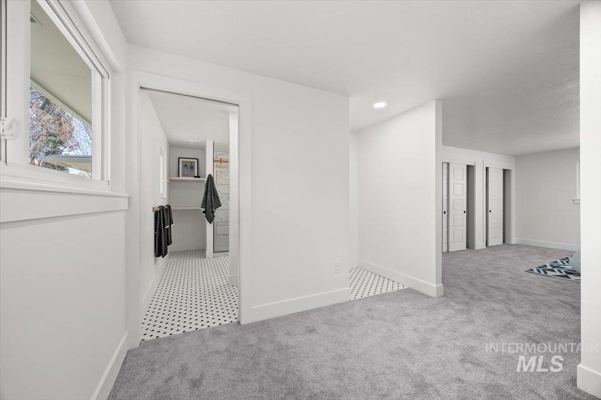 8411 Crestwood Property Photo 30
