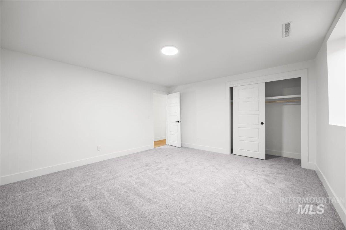 8411 Crestwood Property Photo 31