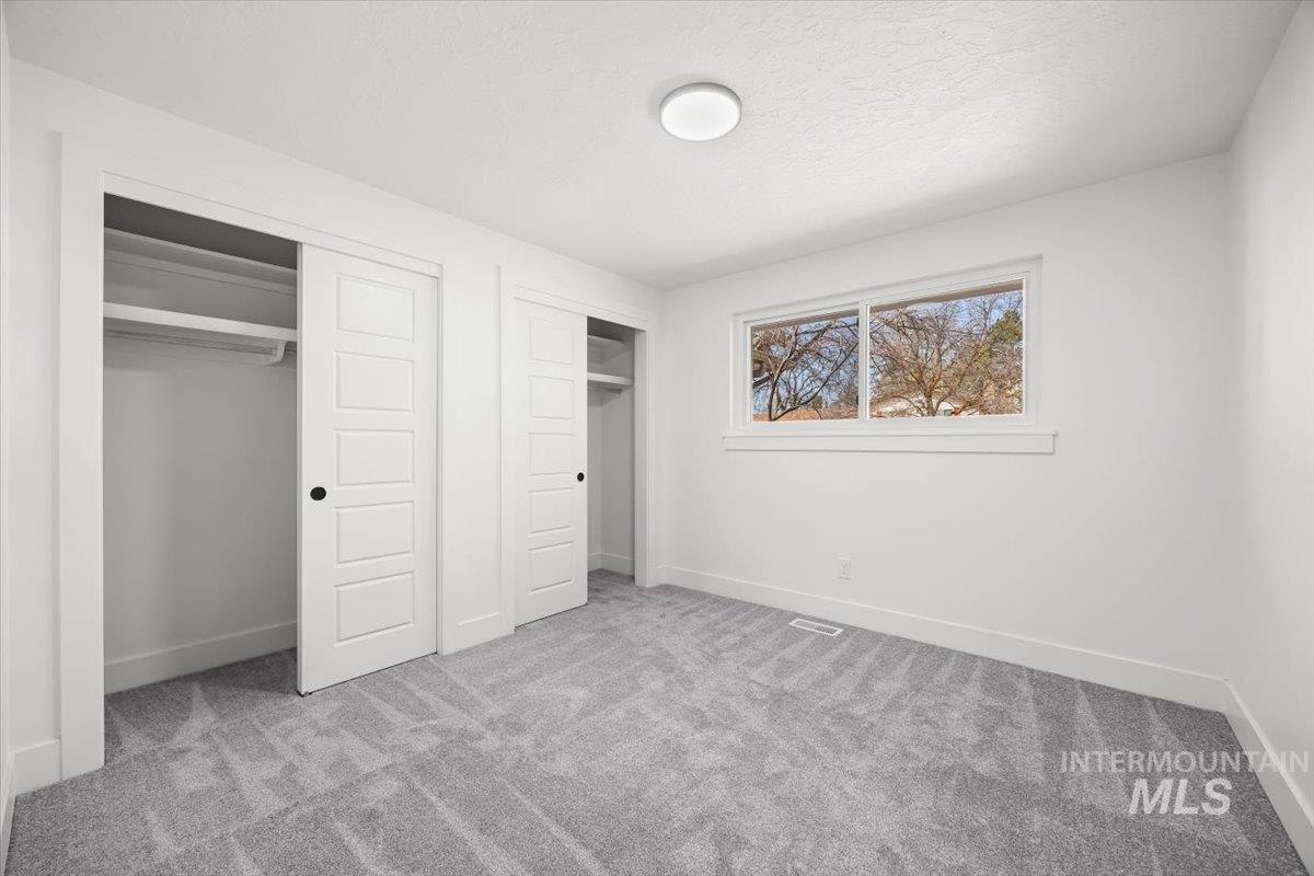 8411 Crestwood Property Photo 33