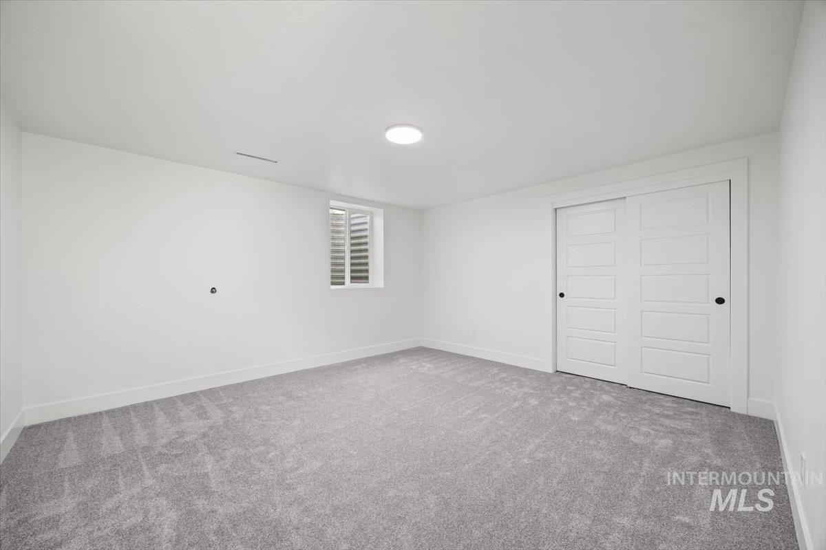 8411 Crestwood Property Photo 39