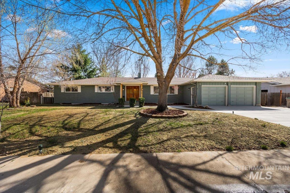 8411 Crestwood Property Photo 47