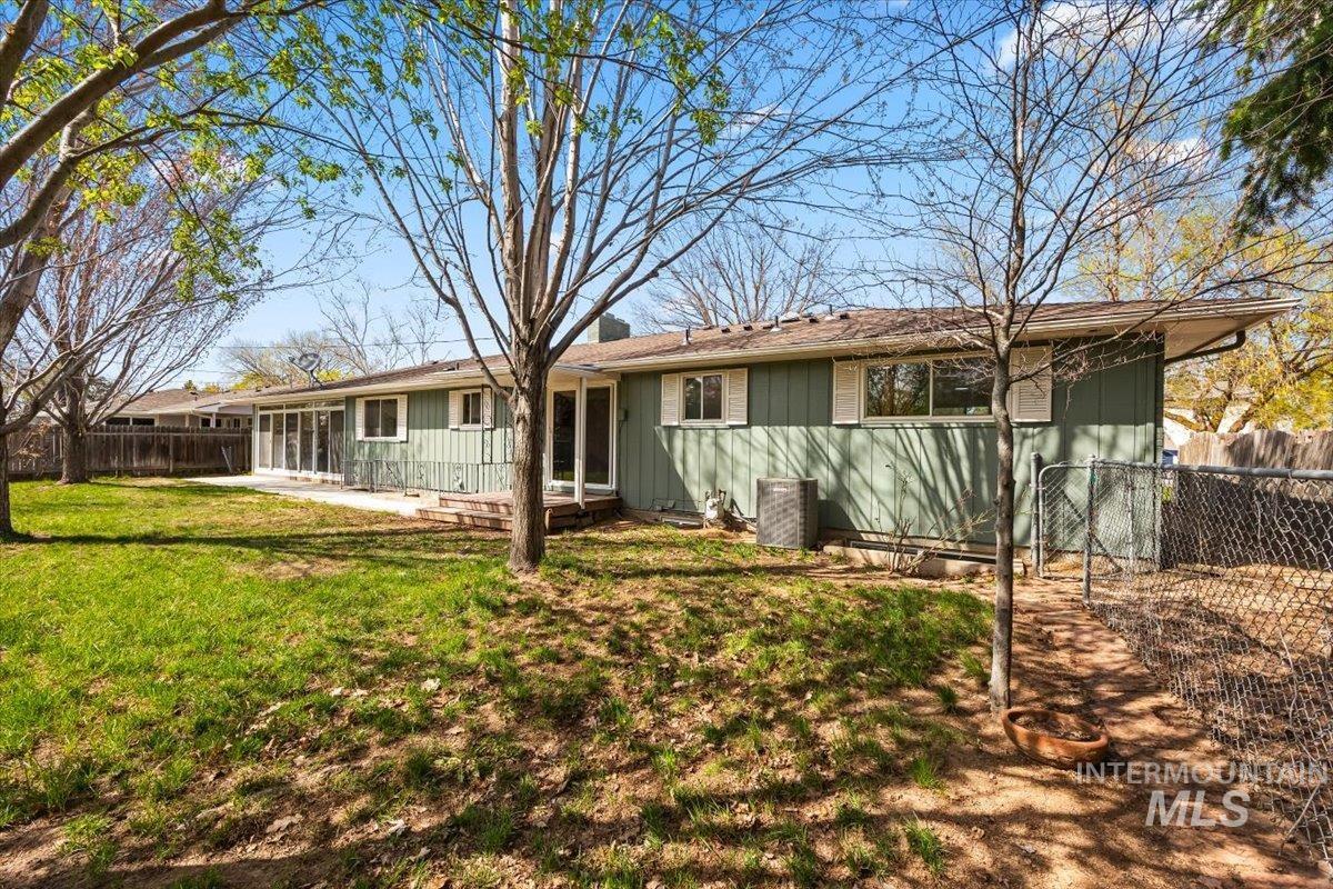 8411 Crestwood Property Photo 48