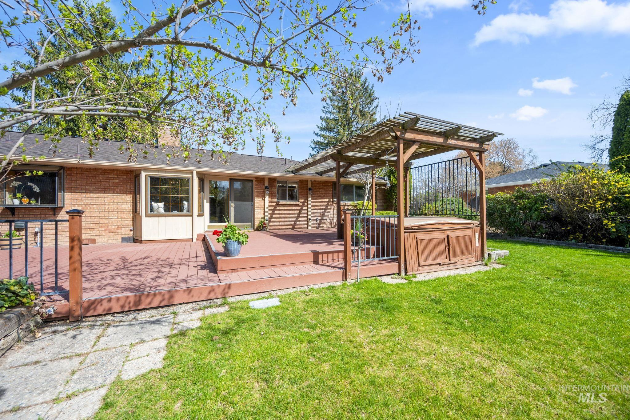2824 N Weaver Circle Property Photo 44
