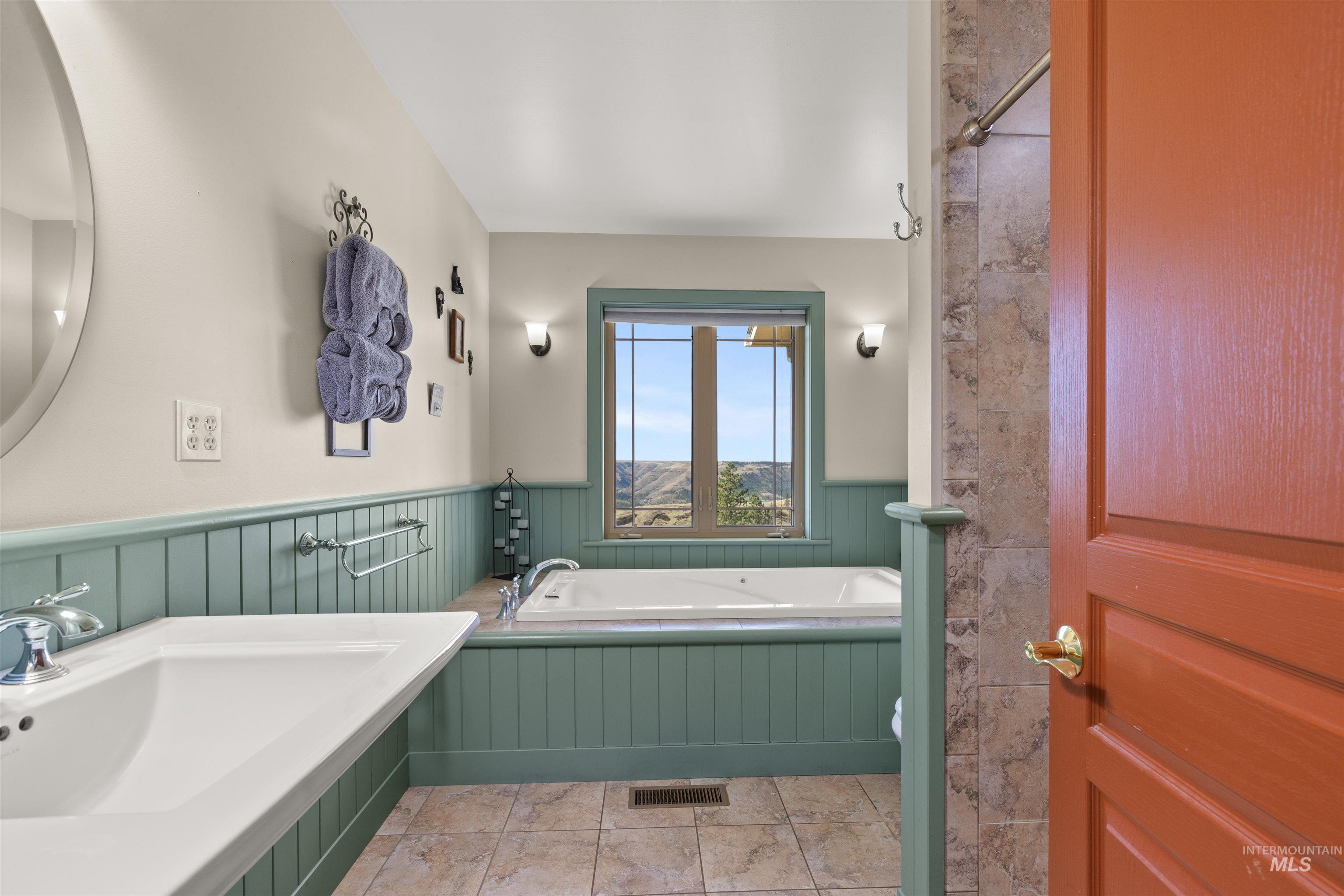 128 Canyon View Road Property Photo 34